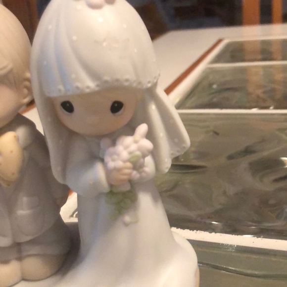 Precious moments bride and groom. - Picture 2 of 5